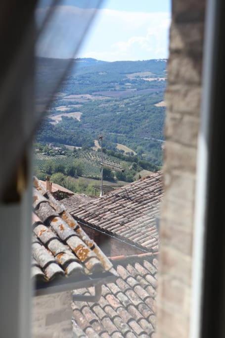 Appartamento Casa Myrtifolia Todi Esterno foto